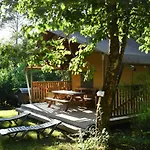 Camping Glamping Le Pech *