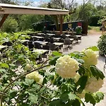 Glamping Le Pech * Les Eyzies
