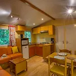 Camping Glamping Le Pech Les Eyzies
