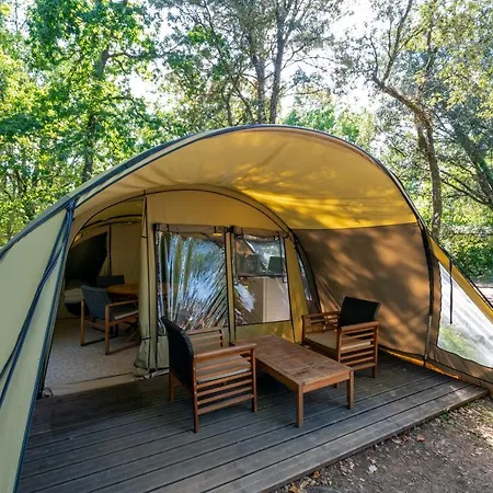 营地 Glamping Le Pech Les Eyzies