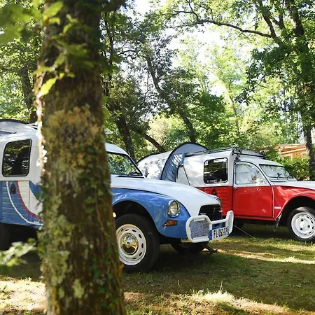 Glamping Le Pech 营地 *