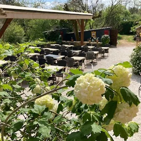 Glamping Le Pech * Les Eyzies