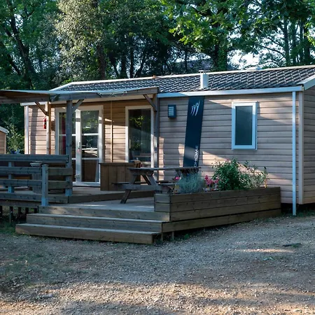 Glamping Le Pech 营地 Les Eyzies