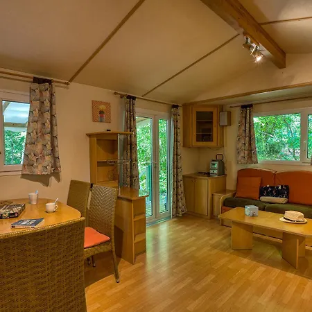 营地 Glamping Le Pech Les Eyzies