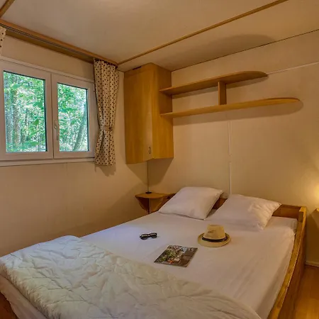 Glamping Le Pech * Les Eyzies