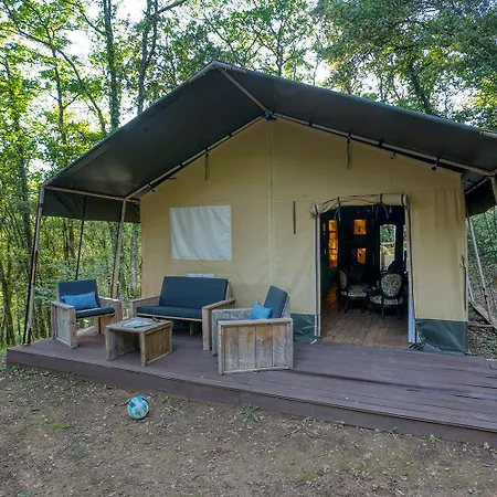 Glamping Le Pech 营地