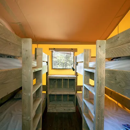 Glamping Le Pech 营地 *