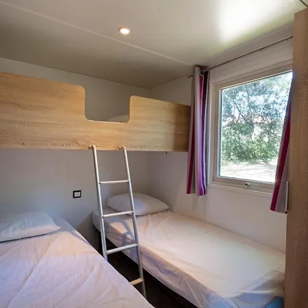 Glamping Le Pech 营地