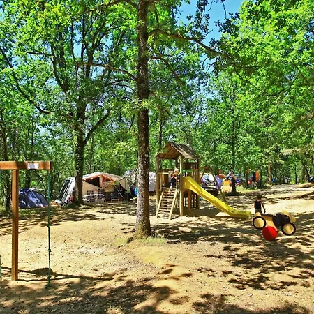 Le Pech Campsite Les Eyzies