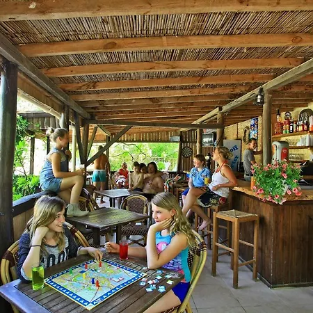 Le Pech Campsite Les Eyzies