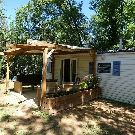 Glamping Le Pech 营地 Les Eyzies