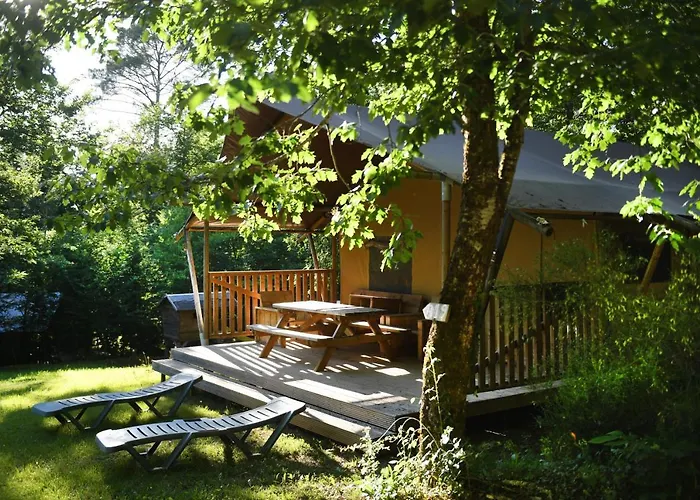 مكان تخييم Glamping Le Pech *