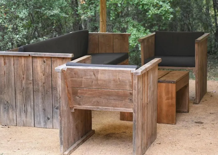 مكان تخييم Glamping Le Pech Les Eyzies