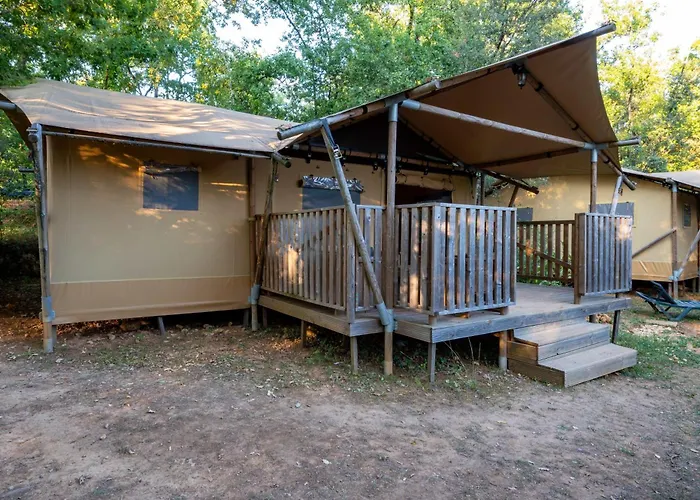 مكان تخييم Glamping Le Pech *