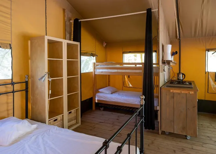 Glamping Le Pech مكان تخييم